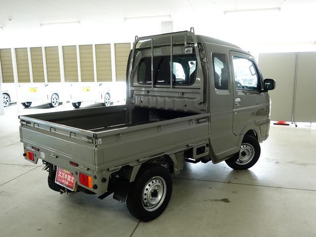 電車でお越しの際は、JR西岐阜駅が最寄駅。事前に連絡いただければ送迎いたします。JR名古屋駅から新快速で西岐阜駅まで約26分。