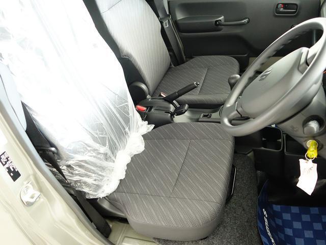 キッズスペースは広くとってございますのでお子様連れの方もお気軽にご家族でご来店ください