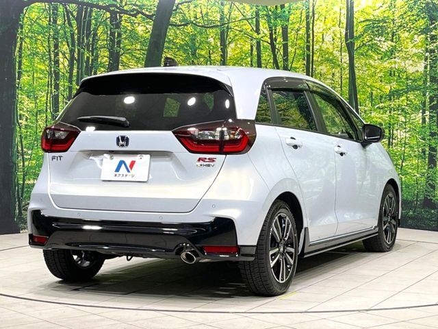 ☆全国のネクステージからお取り寄せが可能※！遠方の店舗に展示してあるクルマが気になる場合も、最寄りの店舗でご覧いただくことが可能です！是非私たちに要望をお聞かせください！※別途費用