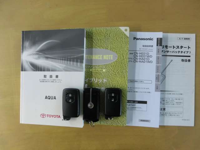 ナビ フルセグTV バックカメラ Bluetooth純正エンジンスターター/スマートKey/Pushスタート/LEDヘッドライト/横滑り防止装置/ライトウオッシャー/夏冬タイヤアルミ付
