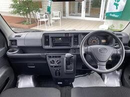 【インパネ全体】『インパネ全体』の画像になります。写真の内容に関してご不明点、ご質問等がございましたらお気軽にガリバー店舗までお問い合わせください。