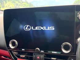 【14インチディスプレイオーディオ】画面内にオーディオ操作はもちろん、空調の調整機能なども盛り込んだ多機能なディスプレイオーディオです！スマートフォン連携はもちろん、車載ナビもお使いいただけます♪