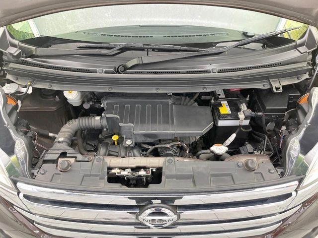 親切・丁寧な専門メカニックスタッフが応対！・車検・点検整備・事故等の修理などアフターサービスも安心。お車のカスタマイズもネクステージのサービススタッフまでご相談ください！