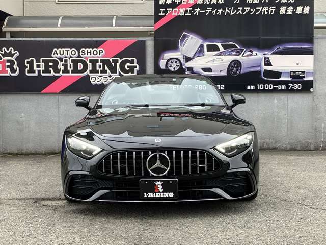 ボディーカラーは「オブシディアンブラック」となっております。