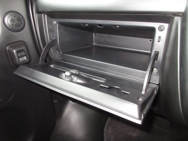 豊富な収納で、いつもすっきりとした車内、ほしい場所にちょうど良い収納を備えました。