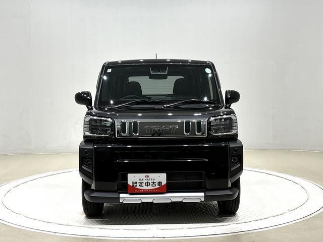 【当社専門スタッフがキレイにしてます】ダイハツ広島では展示前に当社中古車センターにてクリーニング！店舗でも定期的に洗車♪品質には自信があります！お気軽にご来店下さい