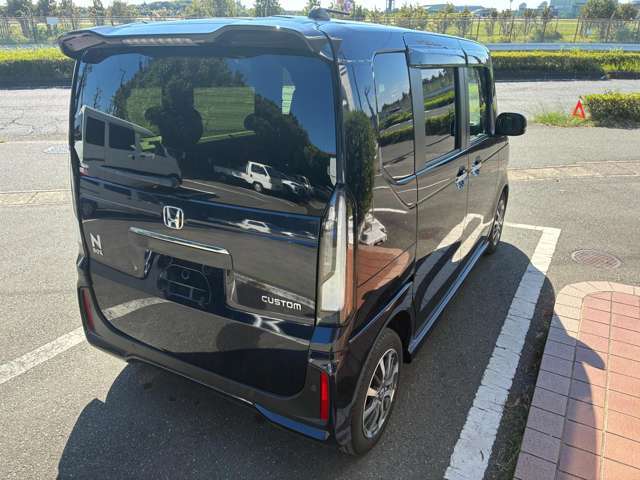 親切・丁寧な専門メカニックスタッフが応対！・車検・点検整備・事故等の修理などアフターサービスも安心。お車のカスタマイズもPROSPEEDのサービススタッフまでご相談ください！