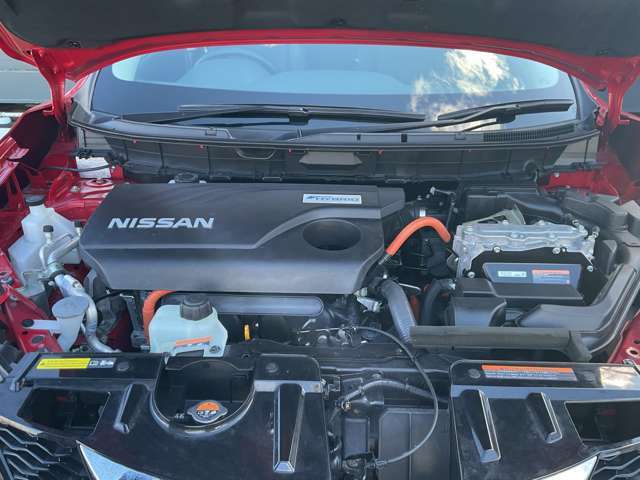 エンジンルームもきれいに清掃してあります☆