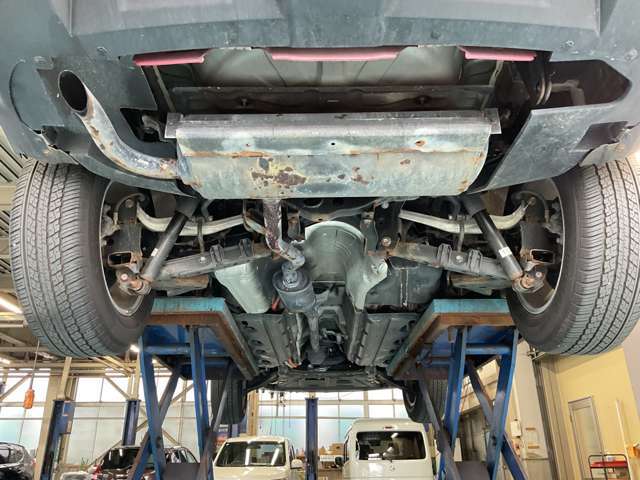 下回り（マフラー側）のお写真です★ 下回りの錆止めと共に、年1回の施工目安のマフラー防錆で毎年メンテナンスすると長持ちします(^O^)