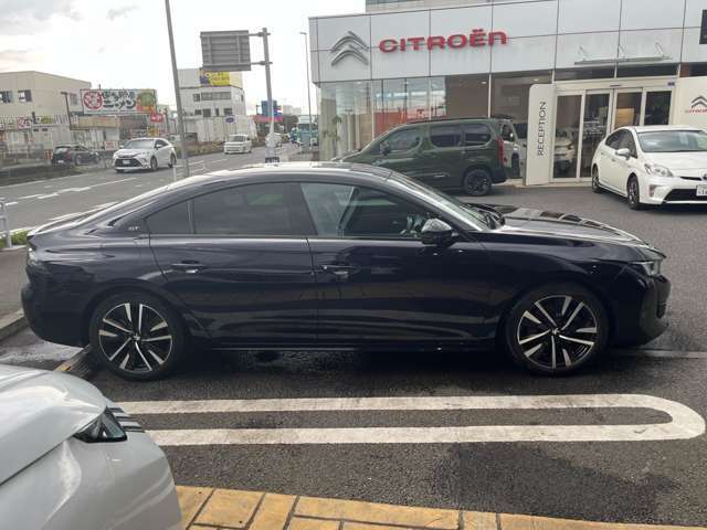 全車、プジョーシトロエンに精通するメカニックにより各車の泣きどころをきっちり整備・修理しており、ご安心して永くいつまでもお乗りいただけるようご提案させていただいております