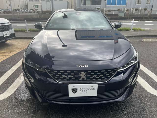 お忙しく実車確認できないお客様にも安心してご購入頂けるクオリティを目指しております。全国のディーラーで保証が受けられます。