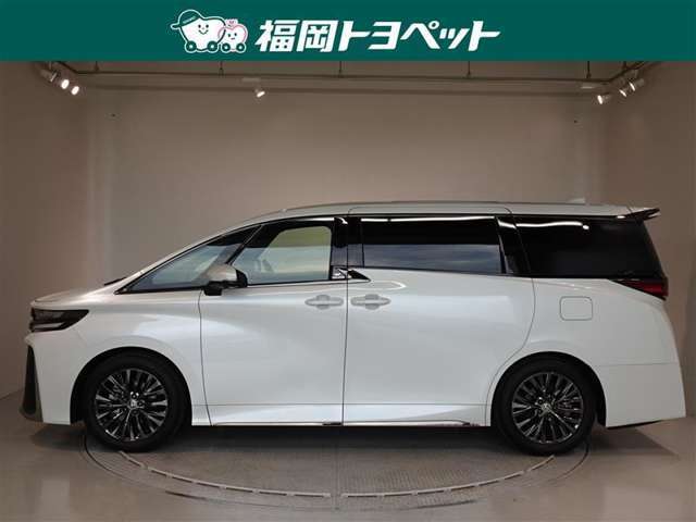 トヨタの上級ミニバン、ヴェルファイアハイブリッド　Zプレミアが入荷しました。充実装備です。
