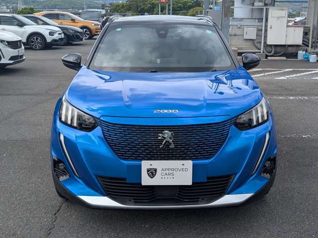 ボディカラーは「ヴァーティゴ　ブルー」