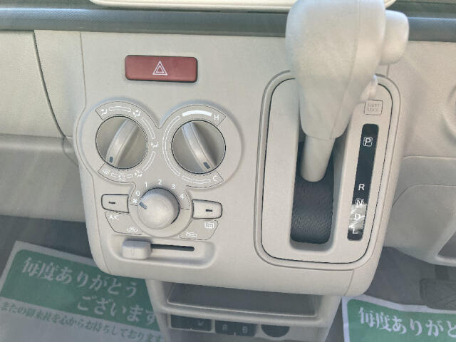 支払い総額には法定12ヶ月点検費用が含まれています。当社の自社工場で車検から一般整備まで全て可能です。安心のカーライフをお約束します。
