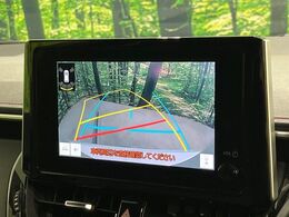 【バックカメラ】駐車時に後方がリアルタイム映像で確認できます。大型商業施設や立体駐車場での駐車時や、夜間のバック時に大活躍！運転スキルに関わらず、今や必須となった装備のひとつです！
