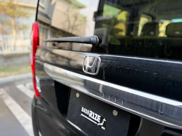 弊社は二輪車の販売も行っております。原付から大型二輪まで対応可能。常時数台在庫もしておりますのでバイク好きのお客様ウェルカムです♪