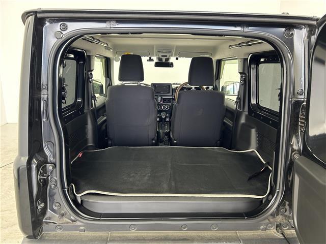 【シートアレンジ】乗せる人数、荷物によってシートをアレンジすれば、ダンボールなどの大きい荷物や、釣り具などの長尺物も載せられそうですね！