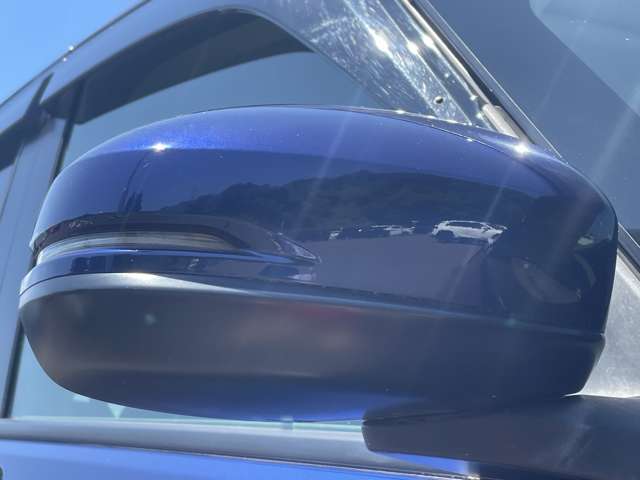 「ウインカーミラー」　見た目だけでなく、対向車からの視認性向上につながって安全度もアップ☆