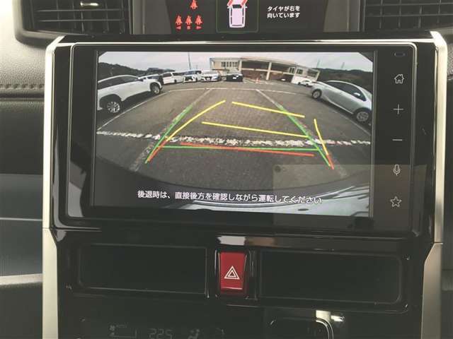 バックモニタ-も装備しております。車庫入れの苦手なお客様、もうご心配いりません。重宝してくれると思います。