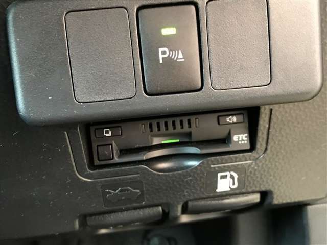 ☆トヨタ認定中古車の安心1　まるごとクリ-ニング☆室内外すみずみまで美しく仕上げています。