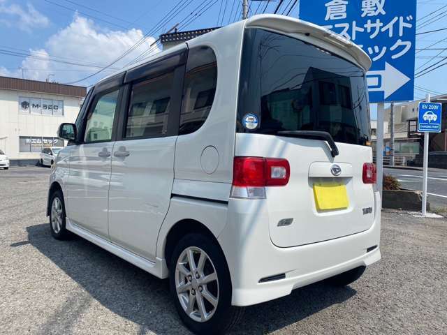 納車時オイル交換：当店では全車納車時にオイル交換を行っております！