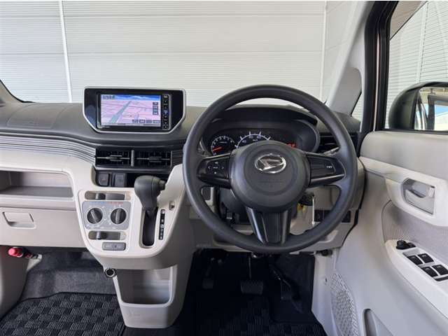 運転しやすいインパネ周りです。見やすいレイアウトで快適なドライブをサポートします☆☆