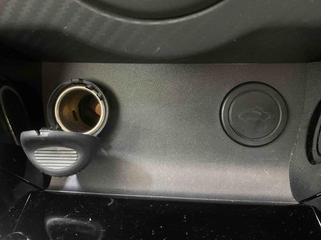 WEB掲載時にはお車に付いている装備と、様々な写真をたくさん載せるように心がけております。1台1台特徴をとらえたキャッチコメントを掲載しています。