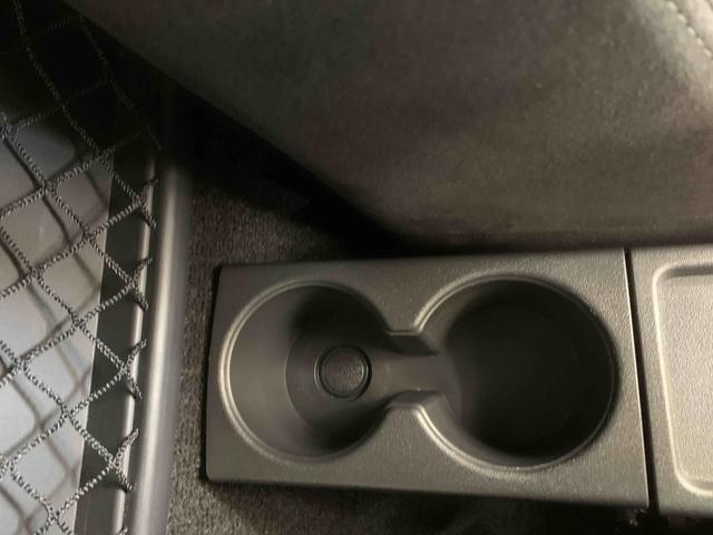 中古車なら同じ予算で新車を買うより、ワンランクもツーランクも上のグレードを選ぶことも可能です。憧れの最新車種も手に入れるチャンスです！