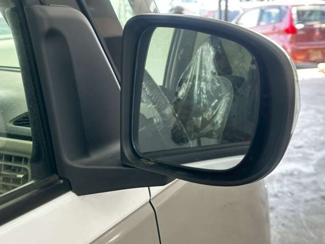 車により燃費、装備、価格、デザインは異なるもの。どれを選べば良いの？お任せ下さい！見比べ、乗比べ、専門店の知識があります！