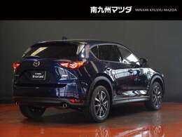 【CX-5】上質感と精悍さを兼ね備え、ワイド感を強調した意匠。オールラウンドな機能美と品格、洗練されたデザイン。