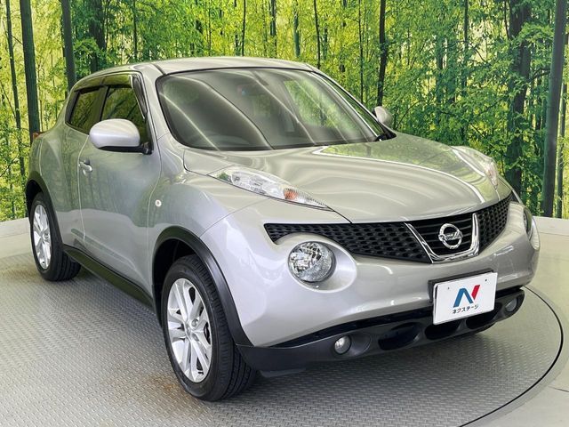大好評のボディコーティング「弾スプラッシュコート」もご納車までに施工可能。通常のガラスコートと異なる、耐久年数6年の無機質ガラスコーティングが、ボディをキレイな状態に保ってくれます。