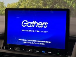 【純正11インチナビ】人気の純正ナビを装備。オーディオ機能も充実しており、Bluetooth接続すればお持ちのスマホやMP3プレイヤーの音楽を再生可能！毎日の運転がさらに楽しくなります！！