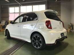 法定整備費用は本体価格に含まれております。洗練されたサービススタッフが法定整備を実施し、必要に応じて交換・修理作業を施したうえで、安心してお乗りいただける状態にしてお引渡し致します。