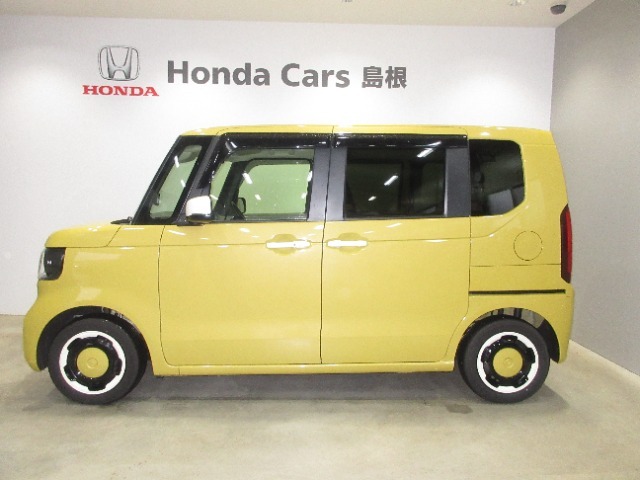 ホンダ独自の技術センタータンクレイアウト採用！室内空間を犠牲にすることなく低床低重心を実現しました。乗り降りもラクラクです♪