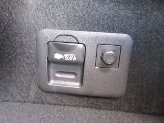 100V電源搭載♪車内での過ごし方に幅が広がりますね♪