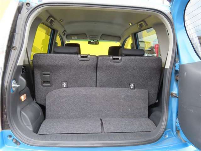 お友達と一緒に行くお買い物でも、たっぷり積める荷室があるので、帰りもゆったり帰れそうですね。お子様と一緒に行くお買い物でも役立ちそうです。