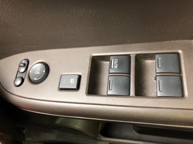 国産車から輸入車まで多様なお客様のニーズのお応えできるように、全国規模で豊富な在庫展開！車のことならWECARSへ！