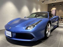 正規ディーラー車となり、車検も令和9年1月まで残っております。当面は安心してお乗りいただくことが可能です。