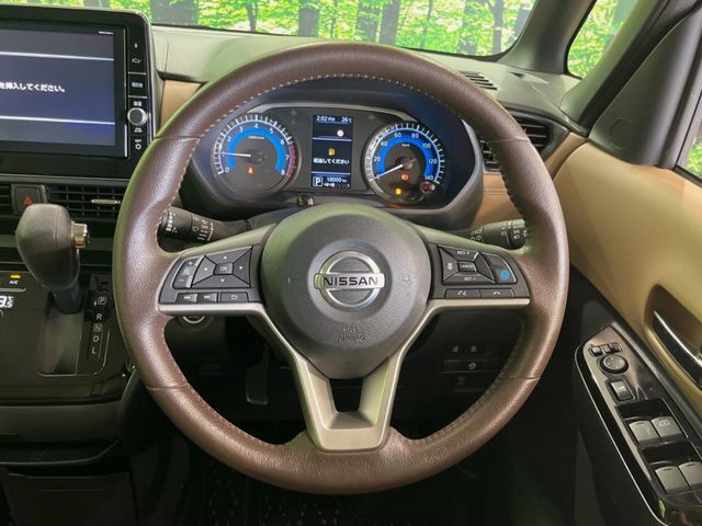 【ステアリングスイッチ】運転中、前方から目線をそらすことなく、オーディオ等の操作が可能な便利機能！安心＆快適なドライブを演出してくれます♪