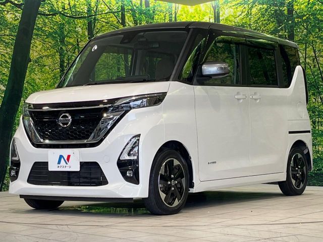 大好評のボディコーティング「弾スプラッシュコート」もご納車までに施工可能。通常のガラスコートと異なる、耐久年数6年の無機質ガラスコーティングが、ボディをキレイな状態に保ってくれます。