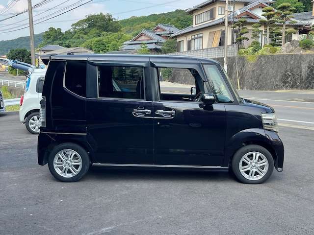 ☆お車へのお問い合わせやご質問は無料電話（0078-6002-701336）よりお気軽にお問い合わせください☆事務所は展示場の下側になります。ご来店の際は一度ご連絡頂けると幸いです。