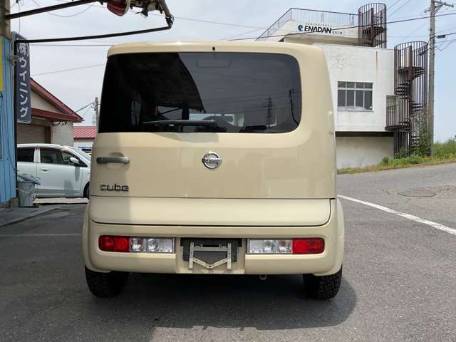 自社で板金塗装も作業できますので、ちょっとしたすり傷からすぐ対応できます。
