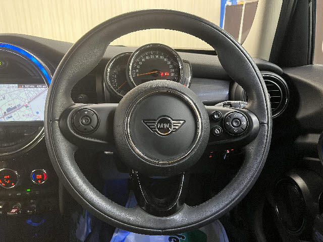 当店のメンテナンスは期間内全て保証致します！お車の故障トラブル回避に対し、徹底的に顧客満足を追求致しております！