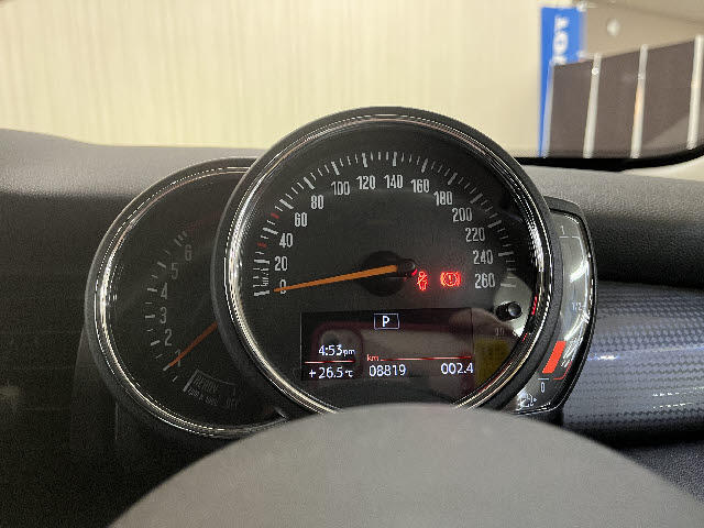 下取・買取もお任せ下さい！買取りさせて頂いたお車をそのままお店でダイレクト販売！だからこそ相場を上回る買取が実現できます！