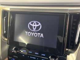 【新型ディスプレイオーディオ】お持ちのスマートフォンと連携して、ナビやbluetoothでの音楽再生が可能です♪別途ナビ機能の取付けも可能です♪