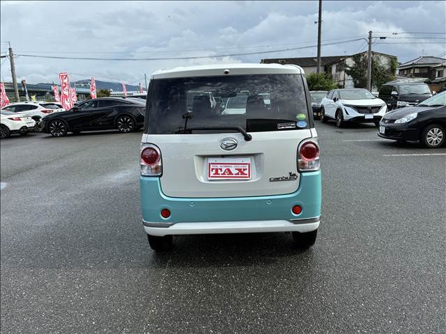 バックモニター付きなので車庫入れも安心ですね♪