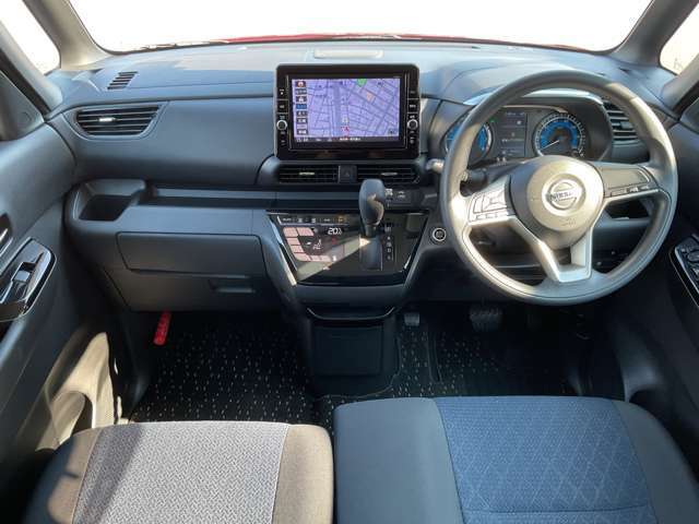 広々とした視界を体感できます。運転が楽しくなりますね。