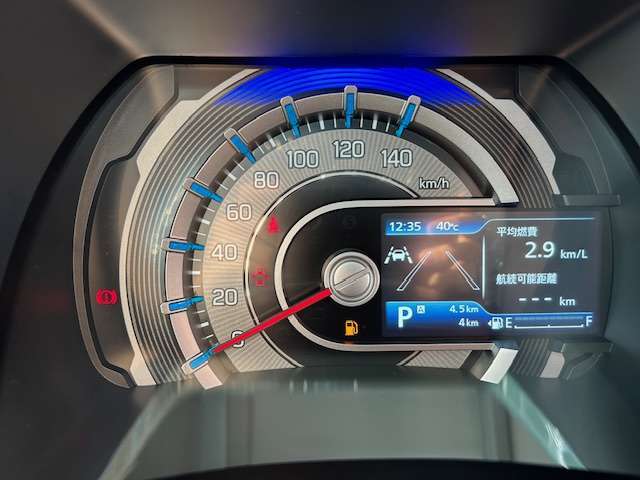 ☆パッカーズ保証☆　新車登録から5年、もしくは10万キロまで、当社の方で保証させて頂きます。中古車の場合は3ヶ月、3000キロでございます。