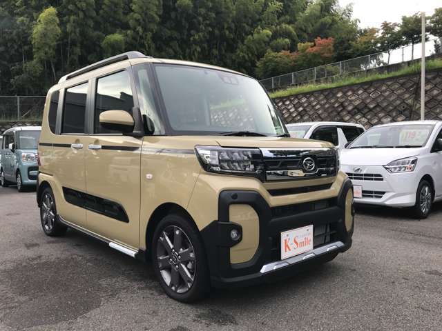 お車は一生の内にそう何度も買いなおされるものではありません。なので後悔の無いお車選びとカーライフ私たちケイスマイル洛西店にサポートさせて下さい！