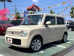 当社は全車ノーワックス処理済み！！専門業者による外装の磨きと室内クリーニングを施したお車です。ピカピカのお車を是非店頭でご確認ください！